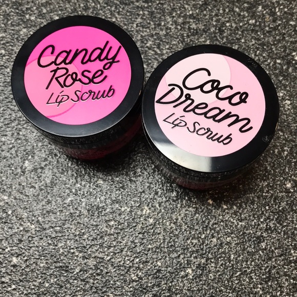 Victoria's Secret Other - New Victoria’s Secret lip scrub